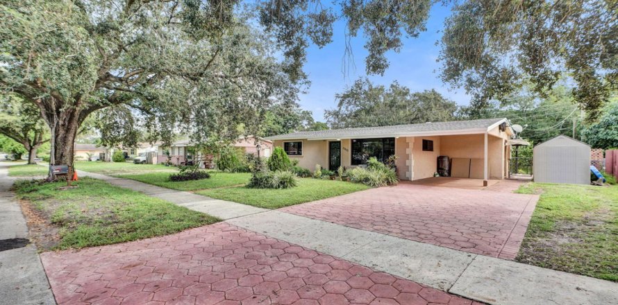 Villa ou maison à Hollywood, Floride 2 chambres, 102.94 m2 № 2422863