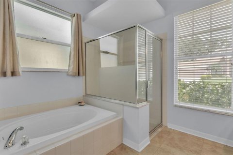 Casa en venta en Valrico, Florida, 4 dormitorios, 242.38 m2 № 1914751 - foto 17