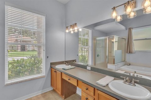 Casa en venta en Valrico, Florida, 4 dormitorios, 242.38 m2 № 1914751 - foto 16