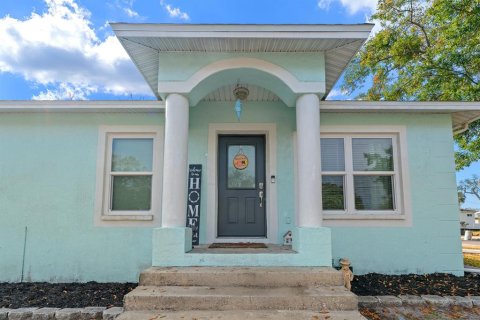 Купить виллу или дом в Тампа, Флорида 6 комнат, 111.48м2, № 2117723 - фото 2