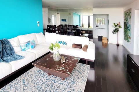 Снять в аренду кондоминиум в Ки-Бискейн, Флорида 2 спальни, 114.36м2, № 1974357 - фото 4