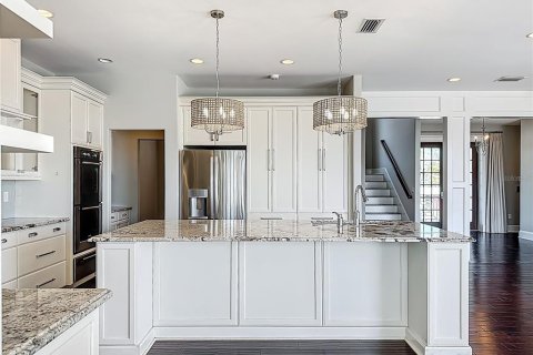 Casa en venta en Holmes Beach, Florida, 5 dormitorios, 492.38 m2 № 2226356 - foto 19