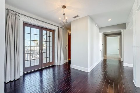 Casa en venta en Holmes Beach, Florida, 5 dormitorios, 492.38 m2 № 2226356 - foto 6