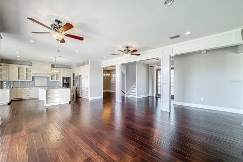 Casa en venta en Holmes Beach, Florida, 5 dormitorios, 492.38 m2 № 2226356 - foto 8