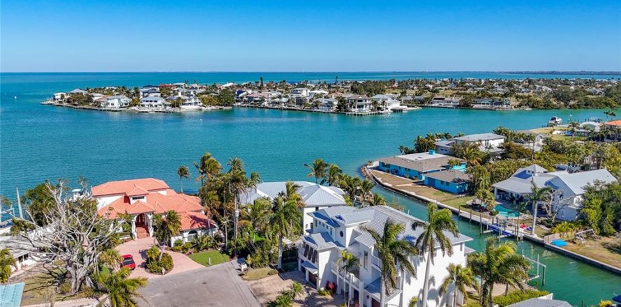 Casa en Holmes Beach, Florida 5 dormitorios, 492.38 m2 № 2226356