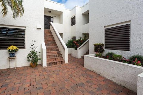 Condominio en alquiler en Sarasota, Florida, 2 dormitorios, 122.91 m2 № 2298742 - foto 2