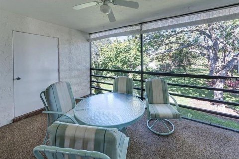 Condominio en alquiler en Sarasota, Florida, 2 dormitorios, 122.91 m2 № 2298742 - foto 17