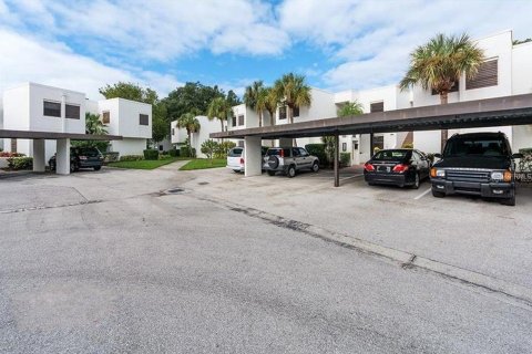 Condominio en alquiler en Sarasota, Florida, 2 dormitorios, 122.91 m2 № 2298742 - foto 19