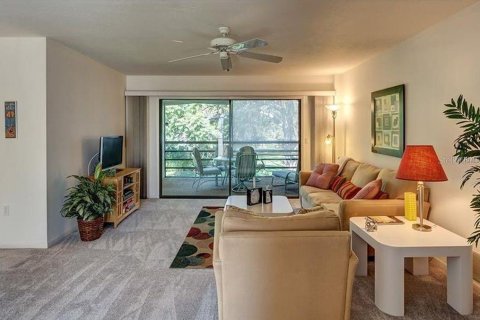 Condominio en alquiler en Sarasota, Florida, 2 dormitorios, 122.91 m2 № 2298742 - foto 6
