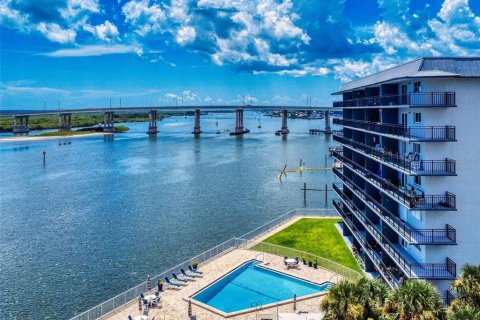Condo in New Smyrna Beach, Florida, 2 bedrooms  № 1886290 - photo 25