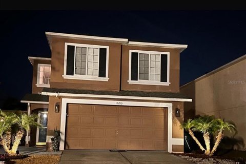 House in Winter Garden, Florida 3 bedrooms, 160.07 sq.m. № 1900888 - photo 1