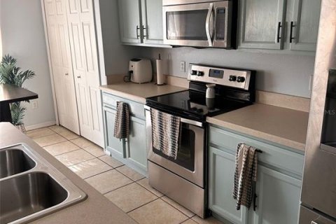 House in Winter Garden, Florida 3 bedrooms, 160.07 sq.m. № 1900888 - photo 5