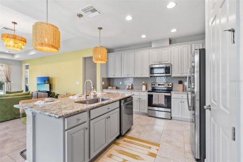 Villa ou maison à vendre à Wesley Chapel, Floride: 4 chambres, 194.72 m2 № 1759893 - photo 22