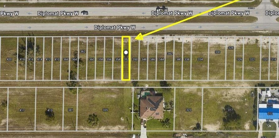Land in Cape Coral, Florida № 2233059