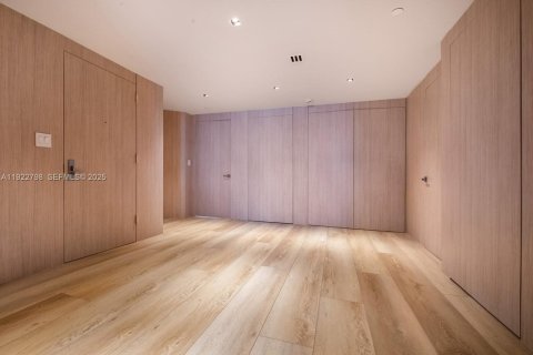 Copropriété à vendre à Miami, Floride: 5 chambres, 443.14 m2 № 1982696 - photo 14