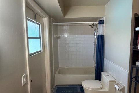 Casa en venta en Winter Haven, Florida, 3 dormitorios, 190.82 m2 № 2157517 - foto 18