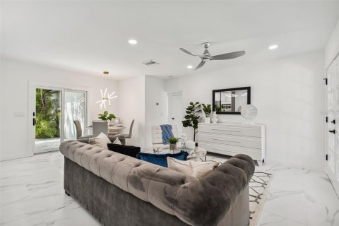 Appartement à louer à Saint Petersburg, Floride: 2 chambres, 269.6 m2 № 1771853 - photo 12