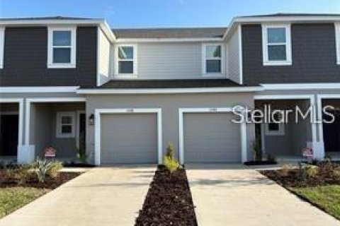 Townhouse in Poinciana, Florida 3 bedrooms, 127.55 sq.m. № 2198382