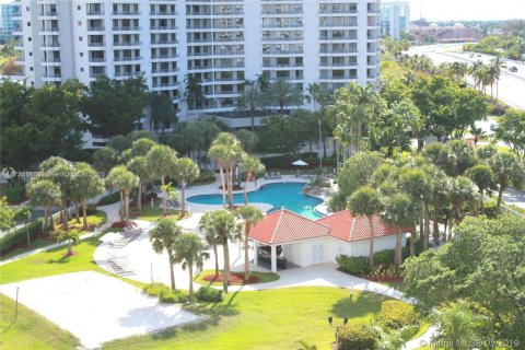 Condo in Aventura, Florida, 2 bedrooms  № 1867202 - photo 18