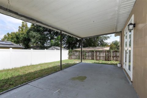 House in Ocoee, Florida 3 bedrooms, 110.18 sq.m. № 2280704 - photo 7