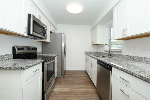 House in Ocoee, Florida 3 bedrooms, 110.18 sq.m. № 2280704 - photo 26