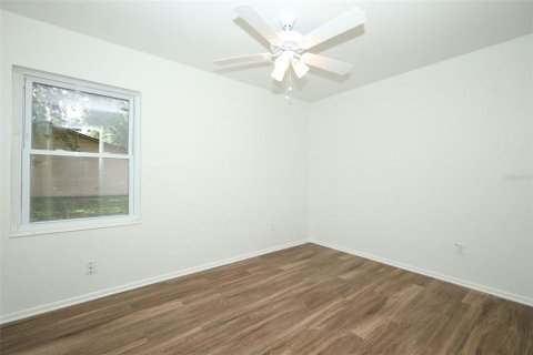 House in Ocoee, Florida 3 bedrooms, 110.18 sq.m. № 2280704 - photo 17
