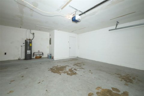 House in Ocoee, Florida 3 bedrooms, 110.18 sq.m. № 2280704 - photo 12