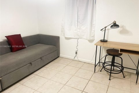 Immobilier commercial à vendre à Oakland Park, Floride: 184.88 m2 № 2050389 - photo 20