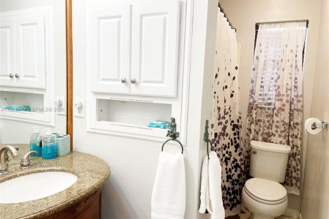 Immobilier commercial à vendre à Oakland Park, Floride: 184.88 m2 № 2050389 - photo 16