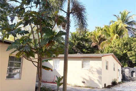 Immobilier commercial à vendre à Oakland Park, Floride: 184.88 m2 № 2050389 - photo 5