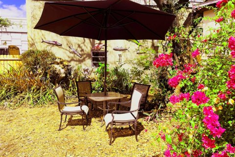 Immobilier commercial à vendre à Oakland Park, Floride: 184.88 m2 № 2050389 - photo 11