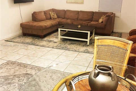 Immobilier commercial à vendre à Oakland Park, Floride: 184.88 m2 № 2050389 - photo 30