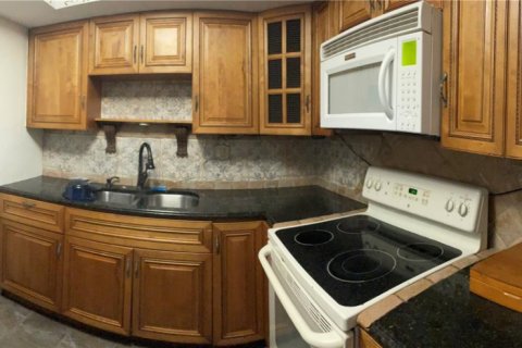 Immobilier commercial à vendre à Oakland Park, Floride: 184.88 m2 № 2050389 - photo 29