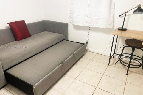 Immobilier commercial à vendre à Oakland Park, Floride: 184.88 m2 № 2050389 - photo 22