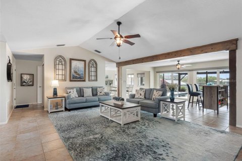 Casa en venta en Apollo Beach, Florida, 3 dormitorios, 180.04 m2 № 1765724 - foto 19