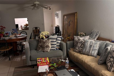 Condominio en alquiler en Deerfield Beach, Florida, 2 dormitorios, 80.82 m2 № 2010376 - foto 9