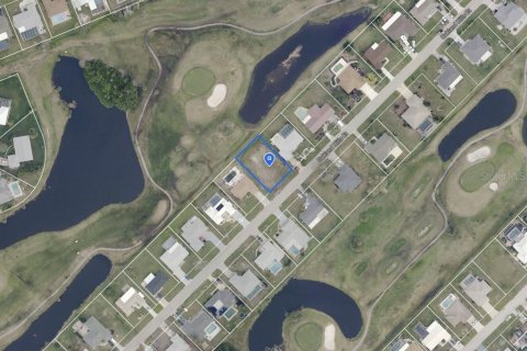 Terreno en Rotonda, Florida № 2213141