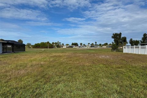 Terreno en venta en Rotonda, Florida № 2213141 - foto 3