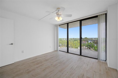 Copropriété à vendre à Clearwater, Floride: 2 chambres, 98.48 m2 № 2213526 - photo 11