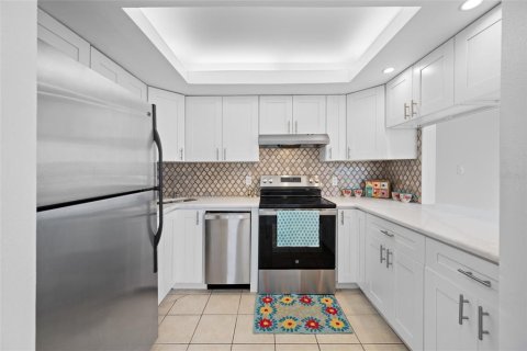 Copropriété à vendre à Clearwater, Floride: 2 chambres, 98.48 m2 № 2213526 - photo 18