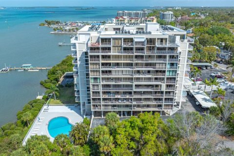Condo in Clearwater, Florida, 2 bedrooms № 2213526