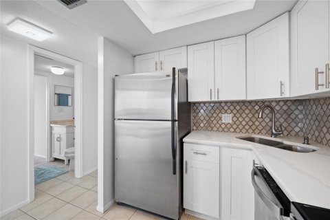 Copropriété à vendre à Clearwater, Floride: 2 chambres, 98.48 m2 № 2213526 - photo 19