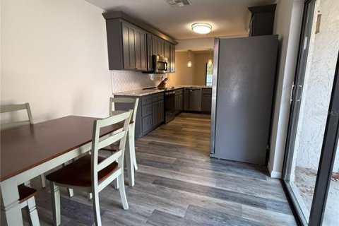 Townhouse in Orlando, Florida 3 bedrooms, 171.87 sq.m. № 1780707 - photo 4