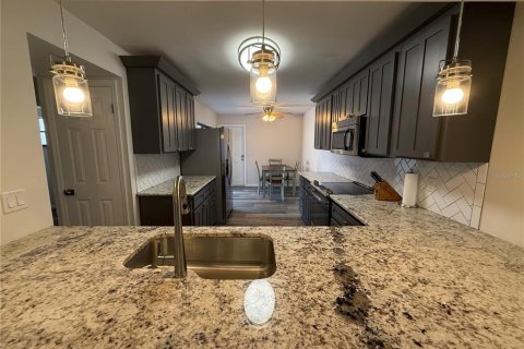 Townhouse in Orlando, Florida 3 bedrooms, 171.87 sq.m. № 1780707 - photo 3