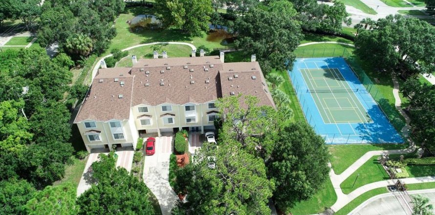 Touwnhouse à Oldsmar, Floride 3 chambres, 170.38 m2 № 1539897