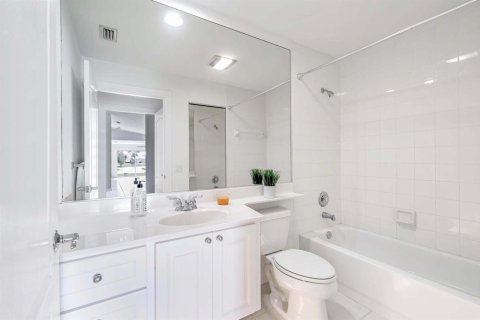 Apartamento en alquiler en Wellington, Florida, 2 dormitorios, 156.08 m2 № 2177502 - foto 21