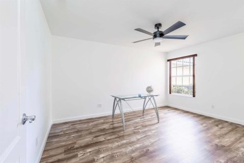 Apartamento en alquiler en Wellington, Florida, 2 dormitorios, 156.08 m2 № 2177502 - foto 18
