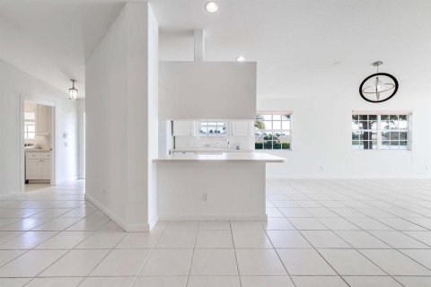 Apartamento en alquiler en Wellington, Florida, 2 dormitorios, 156.08 m2 № 2177502 - foto 22