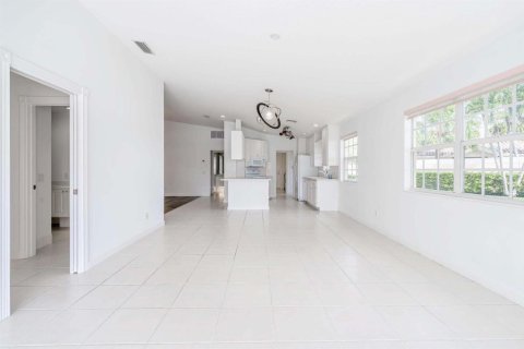 Apartamento en alquiler en Wellington, Florida, 2 dormitorios, 156.08 m2 № 2177502 - foto 8