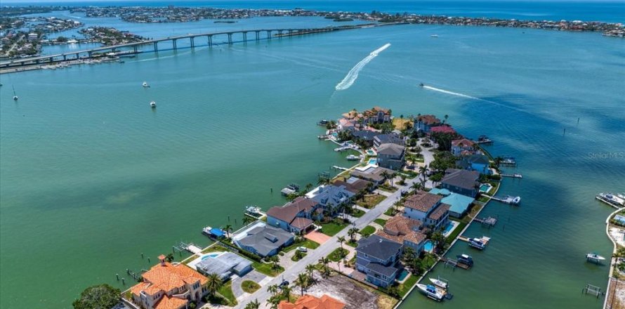 Casa en Belleair, Florida 4 dormitorios, 333.98 m2 № 1667084